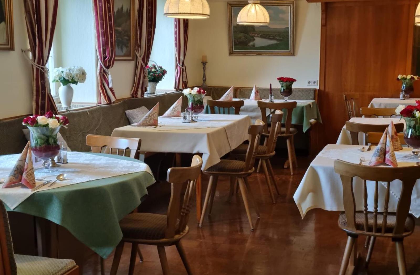 Hotel Waldblick Bsr Garten Mit Pavillons Im Schwarzwald, Ideal Fuer Paare, Familien, Hunde Donaueschingen